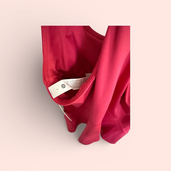 LULULEMON *NWT* Lightweight Tennis Dress 4 Cherry Mist - Picture 4 of 5